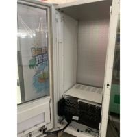Armoire de distributeur automatique avec système de levage/ascenseur