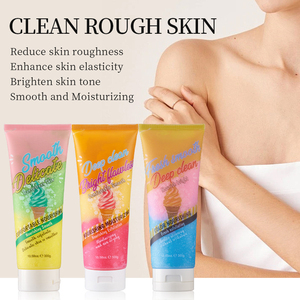 Vente en gros Crème de gommage corporel aux herbes et fruits parfumés à l'orange pour peaux sèches Blanchiment infusé à la vitamine C et au curcuma - Product Image 1