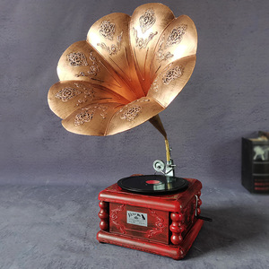 American Retro Gramophone Ornament Creative Wedding Photography Prop <strong>Old</strong> Fashioned Handmade Record Player Exquisite Souvenir - Product Image 3