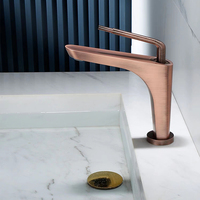 Robinet de lavabo de salle de bain monocommande chaud/froid en laiton brossé, design moderne