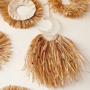 مكرمية منسوجة يدويًا بتصميم دائري شائع على شكل رافيا معلقة على الحائط ، فن للمكتب ، الفندق ، الإقامة المنزلية - Product Image 6