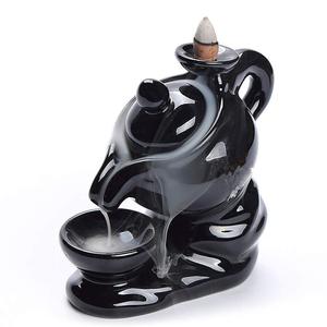 Bruciatore di <span class=keywords><strong>Incenso</strong></span> <span class=keywords><strong>a</strong></span> <span class=keywords><strong>Cascata</strong></span> in Ceramica, Portaincenso Decorativo per Casa, Ornamento per Aromaterapia + 10 Coni di <span class=keywords><strong>Incenso</strong></span> Gratuiti (Nero) - Product Image 1