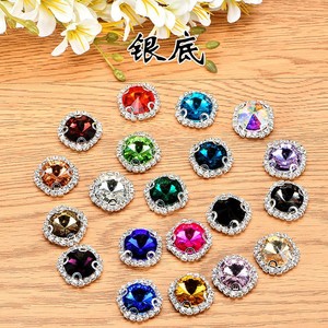 Strass ronds à 12 facettes, 4 trous, base argentée, matériel de fabrication de bijoux DIY - Product Image 1