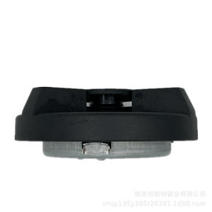 Tapa de Tanque de Combustible Hualing para Camiones Xingma Zhixing Mitsubishi, Repuesto de Plástico Negro y Hierro - Product Image 5