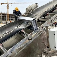 Détecteurs de métaux industriels pour convoyeurs miniers : Protection des usines, détecteur de métaux minier Souad et alarme sonore et lumineuse
