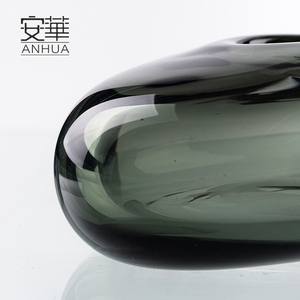 Vase en verre vert clair moderne, vase de table en verre ondulé fait à la main, art déco, design nordique, décoration de la maison, mariage - Product Image 4