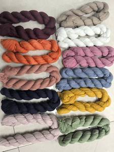 Chemin de table en voile froissé avec franges à pompons pour la décoration de mariage, nappe de style bohème européen - Product Image 3