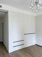 Sistemas de Armarios de Pared de Madera Personalizados: Solución Integral: Armarios para Dormitorio Principal, Vestidores y Almacenamiento.