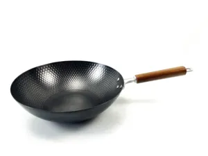 새로운 도착 30 cm Nitriding Wok 다이아몬드 디자인 Wok 팬 나무 손잡이 Woks & 볶음 팬/o 코팅