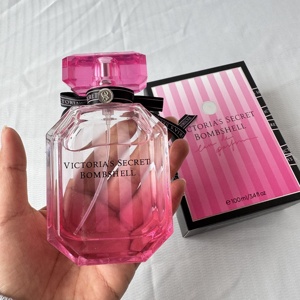 น้ำหอมแบรนด์แท้ขายส่ง กลิ่นหอมติดทนนานสำหรับผู้หญิง โอ เดอ ปาร์ฟูม น้ำหอมวิคตอเรีย ซีเคร็ท ขนาด 100 มล. - Product Image 2