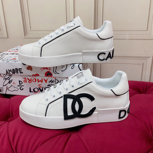 2026 Luxury Designer European Station New Men's Skateboard Shoes Spring Lace Patent Leather Skull Pattern Casual Autumn/Winter - Product Image 3