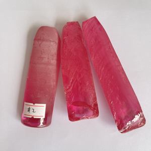 # พลอยคอรันดัมสีชมพูสังเคราะห์ 2 เม็ด แบบหยาบยังไม่ได้เจียระไน - Product Image 2