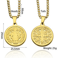 Collier pendentif tendance 2026 en acier inoxydable plaqué or 18 carats avec médaille Saint Benoît et croix orthodoxe, idéal pour les fêtes et la mode raffinée