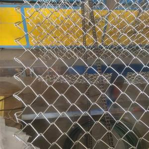 Vente flash : clôture en treillis métallique galvanisé à chaud 50x50 60x60, maille diamantée pour jardins, clôture en PVC, treillis, portails - Product Image 3