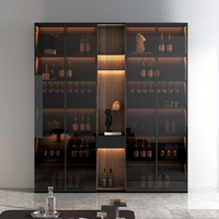 Armoire à vin moderne de luxe avec cadre en aluminium et portes en verre pour salon