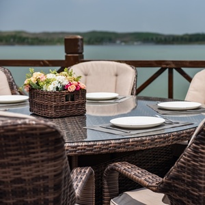 Nhà Máy Bán Hàng Trực Tiếp 8 Chỗ Ngồi Khách Sạn Bình Thường Bên Ngoài Nhà Hàng Patio Mây Nội Thất Bàn Và Ghế Ăn Bộ - Product Image 4