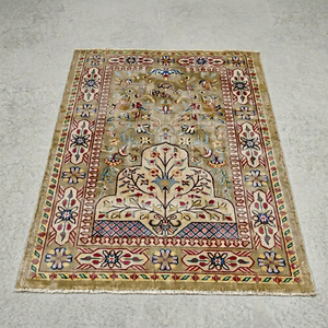 Zynah Rugs Radiant Rays Viscose <b>Prayer</b> <b>Mat</b> Square Modern Persian rug for <b>prayer</b> - Product Image 1