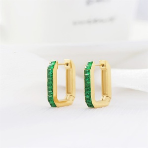 Pendientes Geométricos de Acero Inoxidable con Baño de Oro de 18k y Cristales, Venta al Por Mayor - Product Image 1