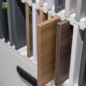 Tablero de <span class=keywords><strong>melamina</strong></span> laminado de MDF de 18 mm con alto brillo UV, color Pakistán, de Foshan, proveedor de <span class=keywords><strong>tableros</strong></span> de <span class=keywords><strong>melamina</strong></span> de 18 mm para muebles de gabinete - Product Image 1