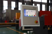 Prensa Plegadora CNC de Torsión Automática de Alta Resistencia BEKE 250T4000 TP10S con Sistema de Programación de Ángulos y Compensación para Láminas de Aluminio