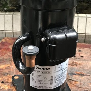 Compresor Scroll Daikin JT90BHBV1L 24 V para Aire Acondicionado de 3HP, Reemplazo para R22 - Product Image 3