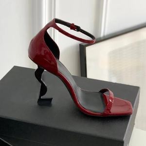 Tacones de Diseño de Lujo 2026 para Mujer, Sandalias Elegantes con Logotipo Metálico, Cierre Deslizante, Antideslizantes, con Función de Aumento de Altura - Product Image 1