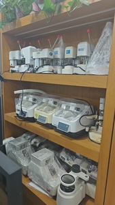 Equipo de Laboratorio Óptico de Segunda Mano, Autorrefractómetro, Máquina de Biselado de Lentes, Precio con Descuento, Instrumentos de Optometría Usados - Product Image 3