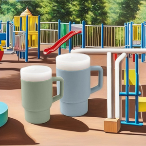 Vaso de Entrenamiento de Silicona Personalizado y Colorido con Tapa, Reutilizable, para Niños, Apto para Alimentos - Product Image 3