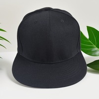 Casquette plate à 6 panneaux de couleur unie en tissu polyester unisexe Hip Hop décontractée Taille unique 48-50 cm Quatre saisons Chapeau pour adultes
