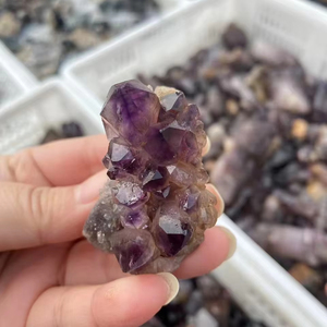 หินคริสตัลธรรมชาติคุณภาพสูงแบบดิบ สีม่วงซุปเปอร์เซเว่น สำหรับตกแต่ง ขายส่ง - Product Image 1