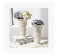 Vase en céramique fait à la main chinois ornements de Table de chevet en relief Arrangement de fleurs pincées décor à la maison Vase à fleurs