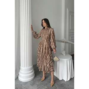 เดรสชีฟองสีน้ำตาลทรงเอไลน์ คอตั้ง แต่งระบายยาว เอวทรงเอ็มไพร์ ผ้าซีทรู ชุดราตรี - Product Image 5