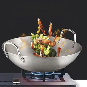 Guangzhou <span class=keywords><strong>Wok</strong></span> de acero inoxidable de 40cm con doble mango de madera Cocina de Inducción Compatible con cocinas chinas restaurantes hoteles - Product Image 6