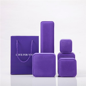 Bolsa de Papel para Compras con Asa, Impresión de Logotipo Personalizado, de Lujo, para Regalos de Cosméticos y Joyería - Product Image 4
