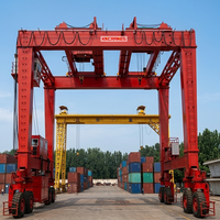 Grue portique de 100 tonnes pour le levage de yachts, grue portique à pneus en caoutchouc pour le levage de bateaux pour chantier naval