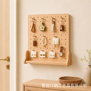 Tablero de madera para colgar llaves, tablero para colgar llaves en la entrada, expositor de pendientes y collares para tocador de dormitorio. - Product Image 2