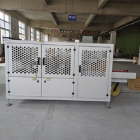 Ligne d'emballage entièrement automatique pour la formation, la fermeture et l'emballage de boîtes en carton, avec emballage secondaire pour sacs et pochettes de qualité alimentaire