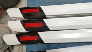 Delineador Flexible de plástico para <span class=keywords><strong>carretera</strong></span>, barandilla de tráfico de PVC, poste superior reflectante, delineador de advertencia en <span class=keywords><strong>carretera</strong></span>, postes de guía de carril - Product Image 3