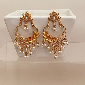 Pendientes de Araña de Latón con Baño de Bronce Antiguo y Circonitas, Diseño Floral, Joyería Vintage para Mujer, Ideal para Bodas - Product Image 4