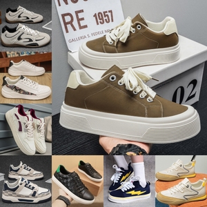 Calzado Deportivo de Moda y Alta Calidad al Por Mayor con Descuento, Estilos Mixtos para Hombre y Mujer, Liquidación a Bajo Precio - Product Image 1