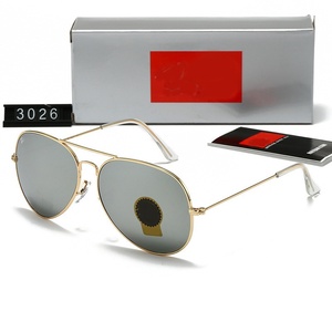 Gafas de Sol Ray Classic Square Pilot 2025, Polarizadas, Tendencia para Hombre y Mujer, Montura Retro de Lujo, Alta Calidad, UV400, Logotipo Personalizado - Product Image 3