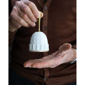 Vase en porcelaine blanche de la collection Jubilee de Richard Ginori, décoration d'intérieur, ornement de table - Product Image 3