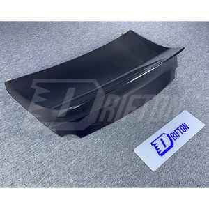 Botas traseras de fibra de carbono CMST Highkick para tapa de maletero Nissan GTR R35 - Product Image 5