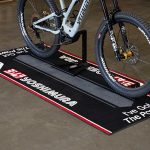 <span class=keywords><strong>Tapis</strong></span> de sol de garage de motocross imprimé de logo de marque de <span class=keywords><strong>moto</strong></span> personnalisé <span class=keywords><strong>tapis</strong></span> en caoutchouc de fosse de <span class=keywords><strong>moto</strong></span> - Product Image 5