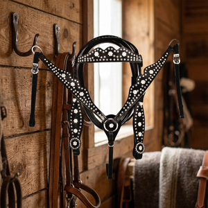 Conjunto de Cabezada y Pechera de Cuero Genuino Premium Personalizado Estilo Western, Duradero, Ligero, Diseños de Última Tendencia, Silla de Montar para Caballo - Product Image 3