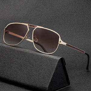 Gafas de Sol Retro Cuadradas Hechas a Medida para Hombre, Lentes de PC Negras con Protección UV400, Estilo Instagram, para Uso en Exteriores - Product Image 5