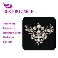 Applique brodée florale en strass et perles, lavable, à dos plat, autocollante, pour vêtements créatifs DIY, robes de mariée, artisanat