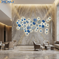 Applique murale carrée moderne en verre 2026 avec télécommande et taille moyenne pour projets intérieurs et décoration hôtelière
