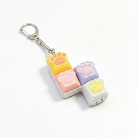 Mainan Remas Keyboard Mekanik PVC Bentuk Cakar Kucing Lucu, Squishy Fidget Clicker Penghilang Stres Gantungan Kunci untuk Anak Perempuan Laki-laki, Hadiah Kantor