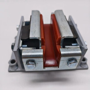 รองเท้าลิฟต์มิตซูบิชิ ขนาด 70x135 มม. อะไหล่โลหะสำหรับลิฟต์ - Product Image 1